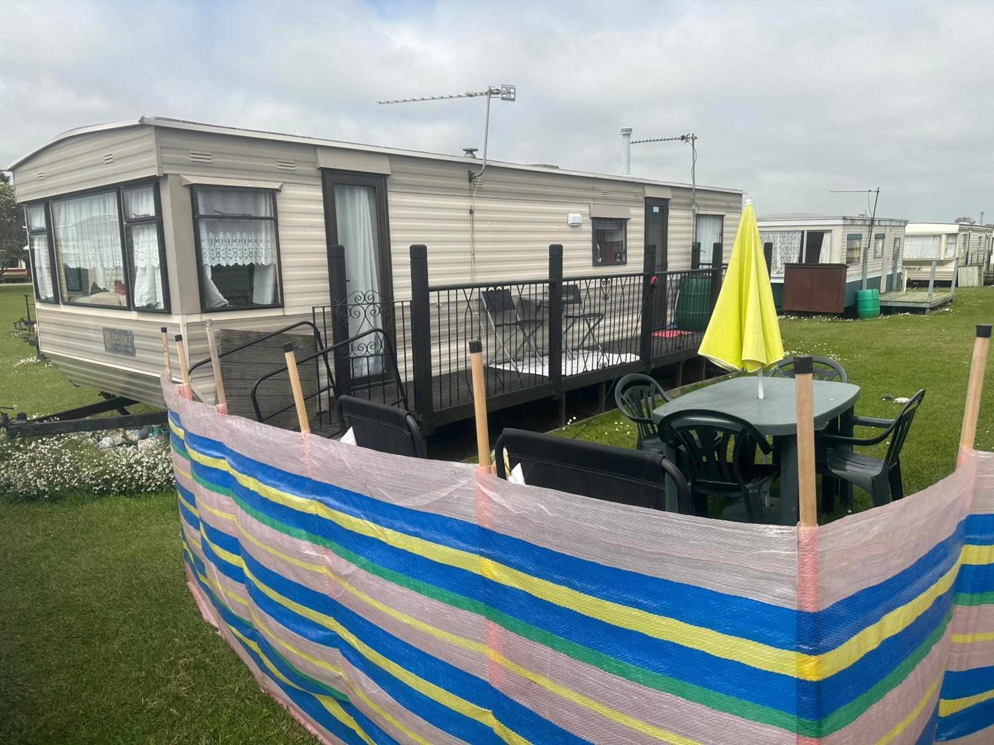 Tracy'S Holiday Home - Static Caravan Hemsby Buitenkant foto